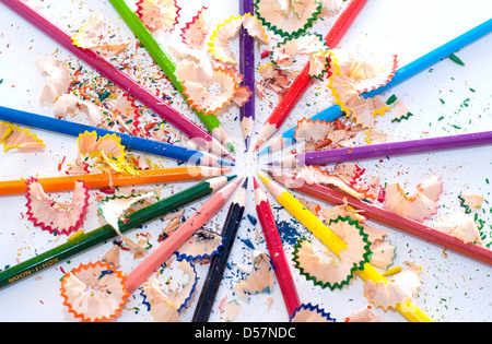 Matita colorata come rainbow in cerchio Foto Stock