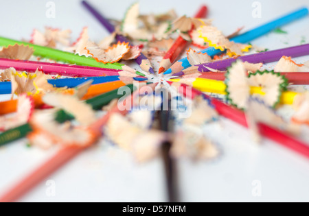 Matita colorata come rainbow in cerchio Foto Stock