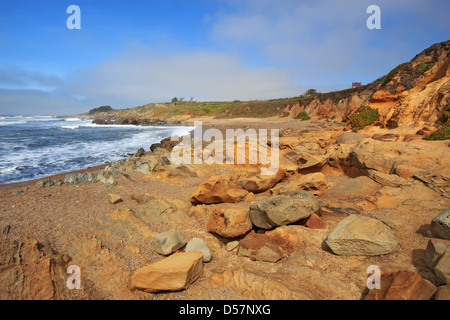 Spiaggia di ciottoli a fagiolo stato Cave Beach in California Foto Stock