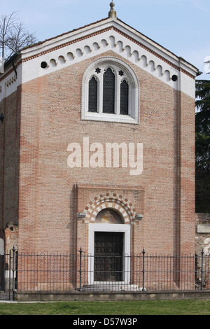 La facciata esterna della Cappella degli Scrovegni in Padova Foto Stock