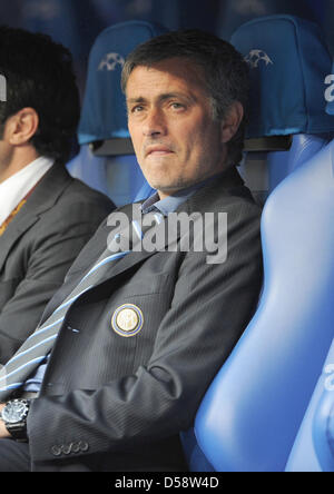 Tra la testa del coach Jose Mourinho illustrato prima per la finale di UEFA Champions League FC Bayern Monaco vs FC Internazionale Milano a Santiago Bernabeu Stadium in Madrid, Spagna, 22 maggio 2010. Inter sconfitta Bayern Monaco 2-0 e ha vinto il premio 2010 Champions League. Foto: Andreas Gebert Foto Stock