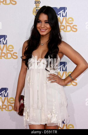 Noi attrice Vanessa Hudgens arriva per il 2010 MTV Movie Awards al Gibson anfiteatro presso gli studi universali in città universale, California, Stati Uniti d'America, 06 giugno 2010. I film vengono nominati dai produttori e dai dirigenti di MTV e i vincitori sono stati scelti on-line da parte del pubblico in generale. Foto: Hubert Boesl Foto Stock