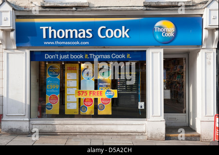 La Thomas Cook Travel Agent shop in Colchester Regno Unito Foto Stock