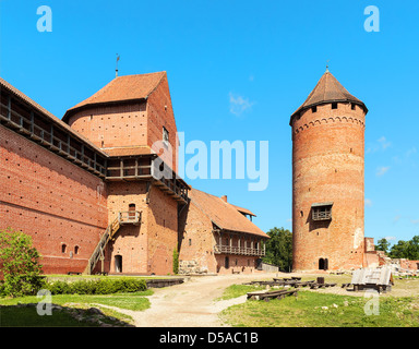 Rovine del medievale Castello Turaida museum in Lettonia. 13 secolo Foto Stock