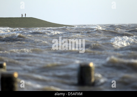 Dagebuell, Germania, Onda di tempesta in mare del Nord Foto Stock