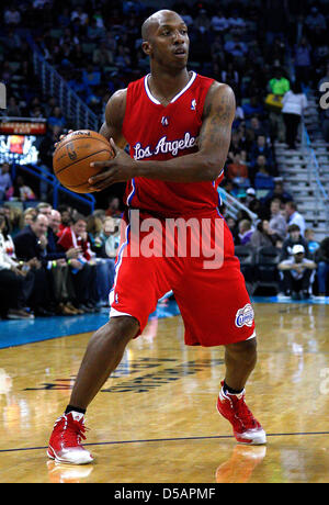 New Orleans, Louisiana, Stati Uniti d'America. Il 27 marzo 2013. Los Angeles Clippers point guard Billups Elena (1) cerca di passare durante la NBA Basketball gioco tra i New Orleans Hornets e i Los Angeles Clippers alla New Orleans Arena di New Orleans, LA. Cal Sport Media / Alamy Live News Foto Stock