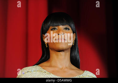 Attore americano Jada Pinkett Smith sul palco alla premiere di "Karate Kid" di Berlino, Germania, 19 luglio 2010. Il film verrà mostrato in tedesco cinema a partire dal 22 luglio 2010. Foto: Jens Kalaene Foto Stock