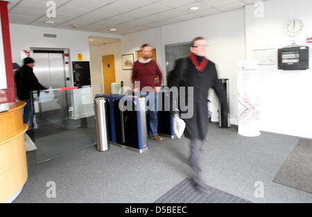 Nottingham, Regno Unito. Il 28 marzo 2013. I percussori a BBC Nottingham walkout fuori al mezzogiorno per 12 ore di sciopero - Unione Nazionale dei Giornalisti e il BECTU - BBC Nottingham Foto Stock