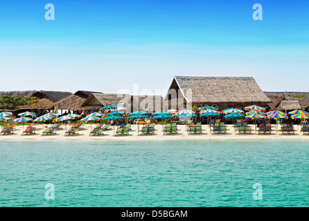 Vew dal mare al beach resort Foto Stock