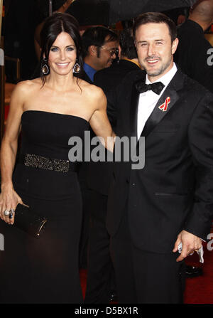 Noi attori Courtney Cox e il marito David Arquette arriva per la 67th Golden Globe Awards a Los Angeles, Stati Uniti d'America, 17 gennaio 2010. I globi onore di eccellenza per il cinema e la televisione. Foto: Hubert Boesl Foto Stock