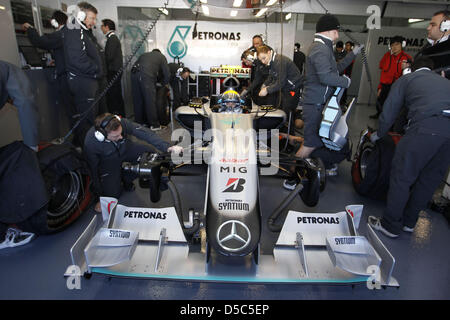 Tedesco di Formula One driver Nico Rosberg della Mercedes Grand Prix prove la nuova Mercedes MGP W01 durante ufficiale della Formula Uno prove a 'Circuito de la Comunitat Valenciana' a Valencia, Spagna, 01 febbraio 2010. Foto: Mercedes-Benz motorsport (dispensa - solo uso editoriale) Foto Stock