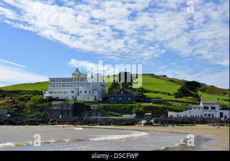 Burgh Island Hotel e spiaggia Bigbury, Devon, Inghilterra, Regno Unito Foto Stock