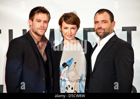 Ken Duken, Julia Koschitz e Juergen Maurer alla premiere di 'Dcome Wunder von Kaernten' a Filmfest Hamburg a Cinemaxx movie Foto Stock