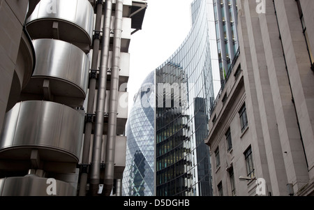 Londra, Regno Unito, Cityscape con Swiss Re Tower Foto Stock