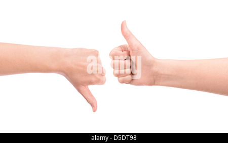 Pesare tutti i pro e i contro gesto concetto. Isolato su bianco. Foto Stock