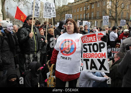 La dimostrazione contro la tassa camera da letto nel centro di Londra su sabato 30 marzo, 2013. Foto Stock