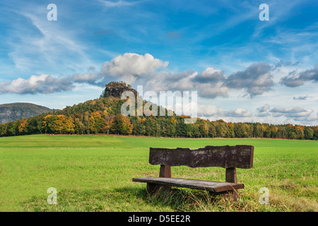 La roccia Zirkelstein, Reinhardtsdorf Schoena, Svizzera Sassone vicino a Dresda in Sassonia, Germania, Europa Foto Stock