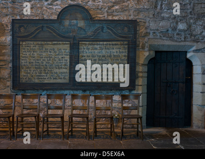 Interno del Cartmel Priory, Cumbria, England Regno Unito Foto Stock