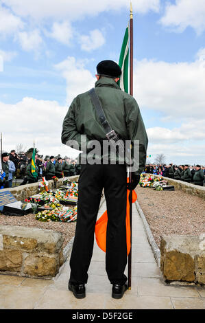 Sinn Fein commemorare i loro morti durante la Pasqua annuale Commemorazione di salita, Belfast, Irlanda del Nord. Foto Stock