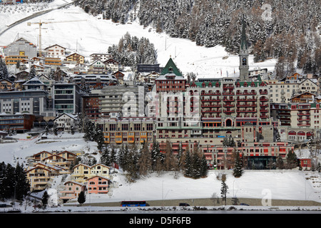 Il Badrutt's Palace Hotel di Saint Moritz, Canton Grigioni, Svizzera Foto Stock