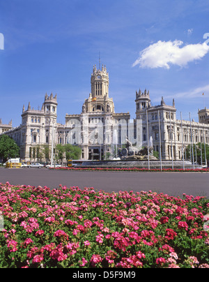 La Fontana di Cibeles con il Palacio de Cibeles (Palazzo Cibeles) dietro, Plaza de Cibeles, Centro, Madrid, Regno di Spagna Foto Stock