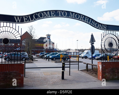 Benvenuti al Morrisons segno a Crewe Regno Unito Foto Stock