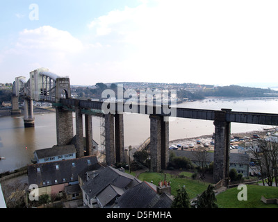 Isambard Kingdom Brunel la Royal Albert ponte del 1859 sotto la riparazione, che attraversano il fiume Tamar, Regno Unito 2013 Foto Stock