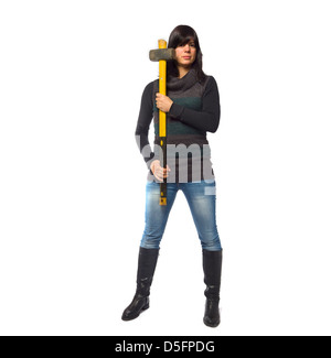 A piena lunghezza Ritratto di giovane donna in possesso di una mazza Foto Stock
