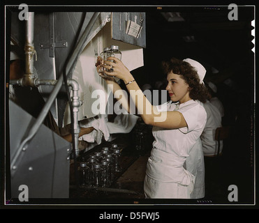 Trasfusione bottiglie del donatore, Baxter Lab., Glenview, Ill. (LOC) Foto Stock