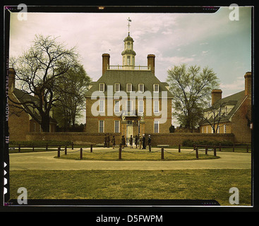 Il Palazzo del Governatore, Williamsburg, Virginia, il campidoglio della colonia della Virginia durante il XVIII secolo che fu ricostruito e restaurato al suo stato originale da John D. Rockefeller, Jr., durante gli anni trenta (LOC) Foto Stock