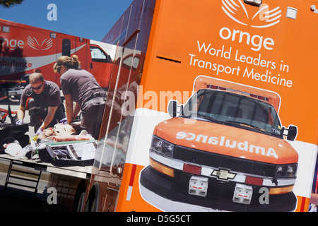 Ornge Servizi di ambulanza Van Foto Stock