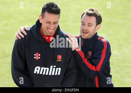 Chelmsford, Regno Unito. Il 2 aprile 2013. Saj Mahmood e James Foster di Essex County Cricket Cricket durante l'Essex County Cricket Team Media giorno dal County Cricket Ground. Credit: Azione Plus immagini di Sport / Alamy Live News Foto Stock