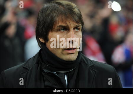 Monaco di Baviera, Germania. Il 2 aprile 2013. Torino allenatore Antonio Conte visto durante la UEFA Champions League quarti di finale prima gamba partita di calcio tra FC Bayern Monaco e Juventus Torino a München Arena di Monaco di Baviera, Germania, 02 aprile 2013. Foto: Tobias Hase/dpa/Alamy Live News +++(c) dpa/Alamy Live News- Bildfunk+++ Foto Stock