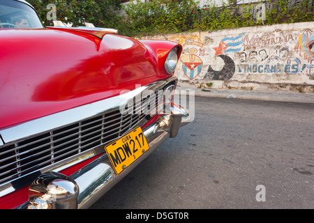 Cuba, provincia di Matanzas, Varadero, anni cinquanta-ser US-realizzato le vetture Chevrolet Foto Stock