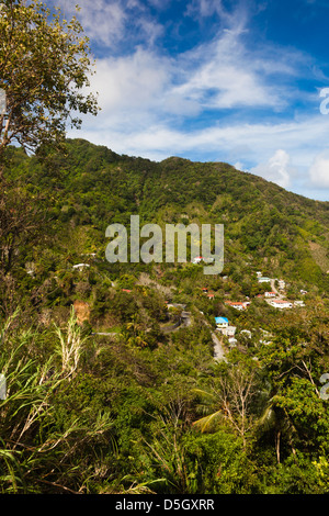 Dominica, Roseau, Grand Bay Area, Petite Savanne vista città Foto Stock