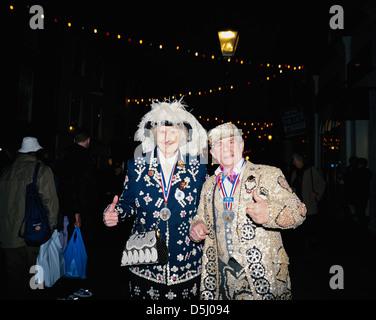 DICKEN'S festival invernale: perlacea re e regina, ROCHESTER KENT: Inghilterra: GB Foto Stock