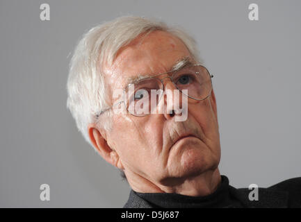 Architetto e urbanista Albert Speer, Jr. siede nel corso di una conferenza stampa per la International Highrise Award in Francoforte sul Meno, Germania, 15 novembre 2012. Suo padre Albert Speer era di Hitler architetto e una figura importante del Terzo Reich. Foto: Arne Dedert Foto Stock