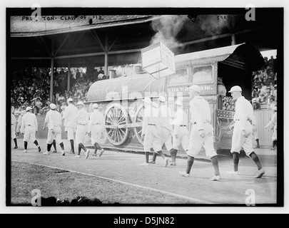 [Princeton University i giocatori di baseball su parade, classe 1912 (baseball)] (LOC) Foto Stock
