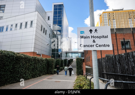 Segno all'ospedale principale e Cancer Center, a Belfast City Hospital Foto Stock