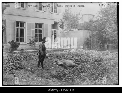 African chasseur & il suo cavallo ferito (LOC) Foto Stock