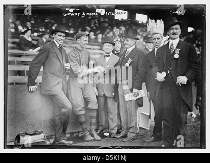 [Hank Gowdy, Boston NL, e Boston Mayor John "Miele Fitz' Fitzgerald (baseball)] (LOC) Foto Stock