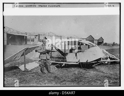 Il tedesco di guardia aereo distrutto (LOC) Foto Stock