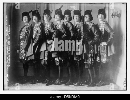 C. Nichols -- Edith Sloan -- Margaret Luce -- Margaret Overton -- Kath. Lamont -- Julia Edey -- Rita Boker (LOC) Foto Stock