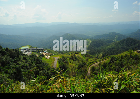 Stazione di ricerca sulla montagna in pioggia-foresta, Thailandia. Foto Stock