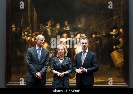 Ministro olandese dell'istruzione, della cultura e delle scienze: Jet Bussemaker in apertura del Rijksmuseum di Amsterdam Foto Stock