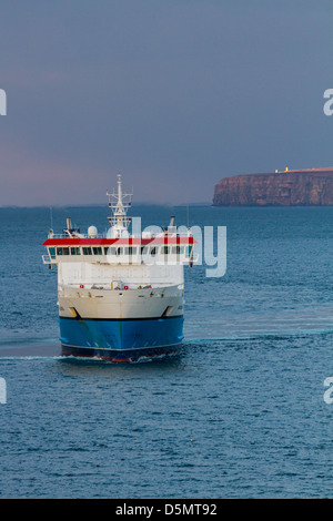 MV Hamnavoe arrivando a Scrabster Foto Stock