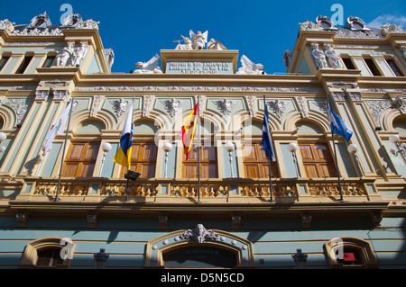 Teatro Guimera (1934) esterno Plaza Isla Madera piazza Santa Cruz città isola di Tenerife Canarie Spagna Europa Foto Stock