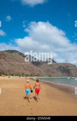 Playa de Las Teresitas Beach San Andres città isola di Tenerife Canarie Spagna Europa Foto Stock