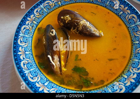 Sopa de marisco la zuppa di pesce in un ristorante a San Andres città isola di Tenerife Canarie Spagna Europa Foto Stock