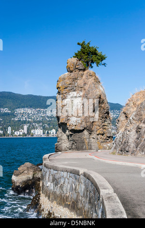Siwash rock in Stanley Park. Vancouver, British Columbia Foto Stock